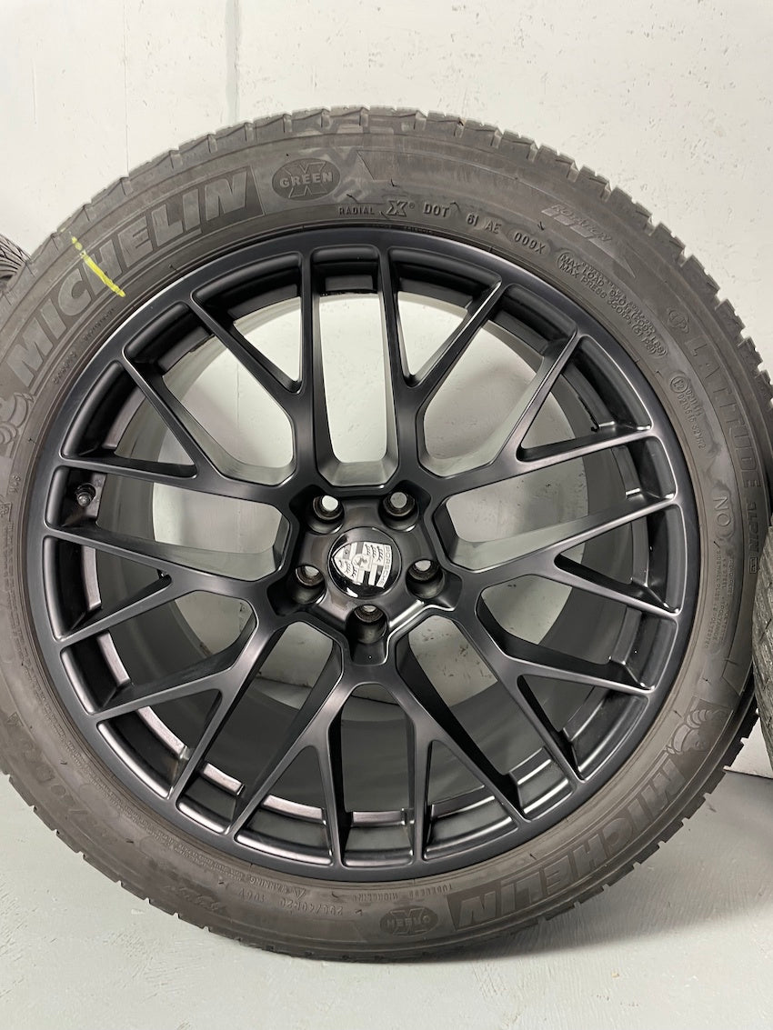 Porsche Macan 20 Zoll RS Spyder WINTER RÄDER Michelin TOP