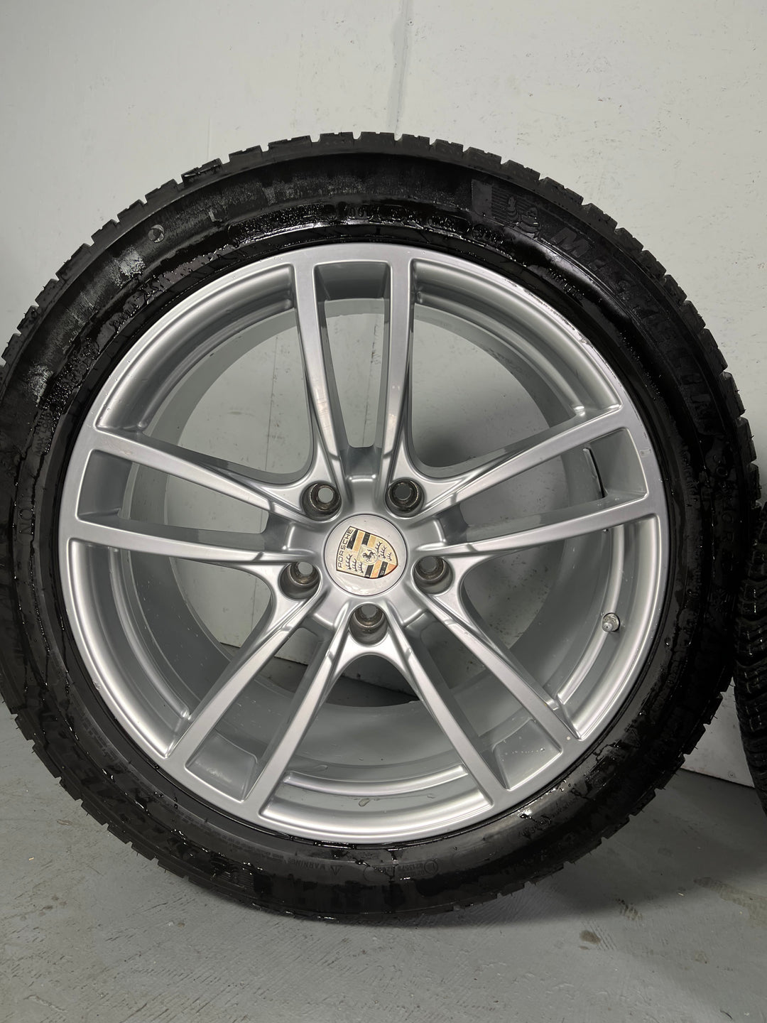 Porsche Cayenne 20 Zoll E3 SPORT 9Y0 Winterräder Michelin 6,5-7mm