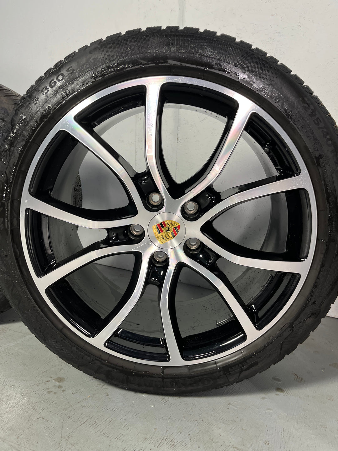 Porsche Cayenne COUPE E3 21 Zoll Exclusive Design 9y0 Winter Räder Conti