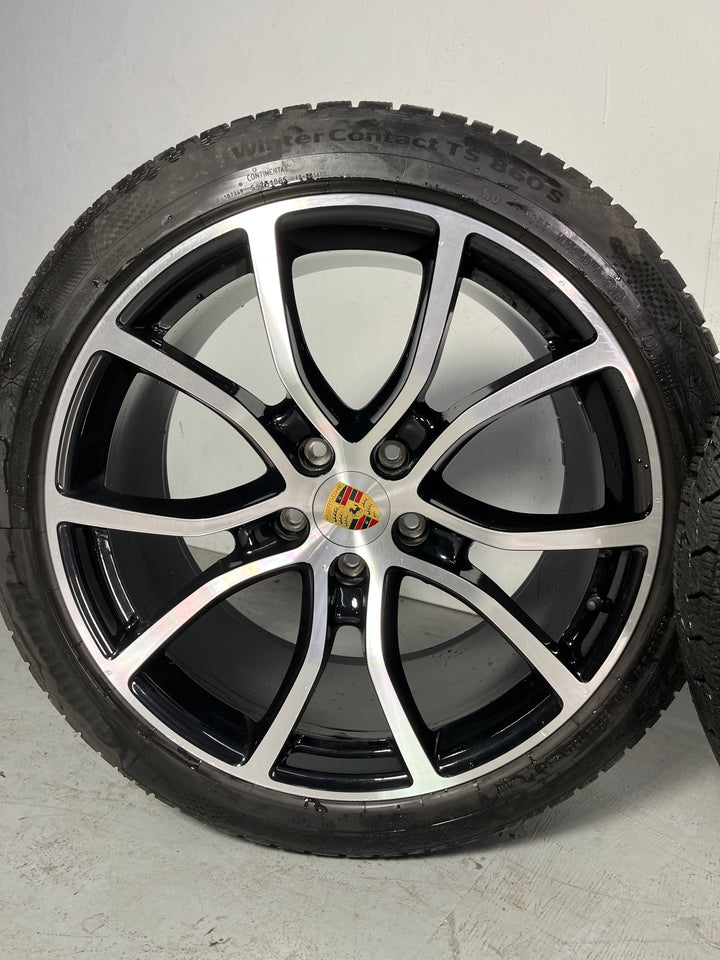 Porsche Cayenne COUPE E3 21 Zoll Exclusive Design 9y0 Winter Räder Conti