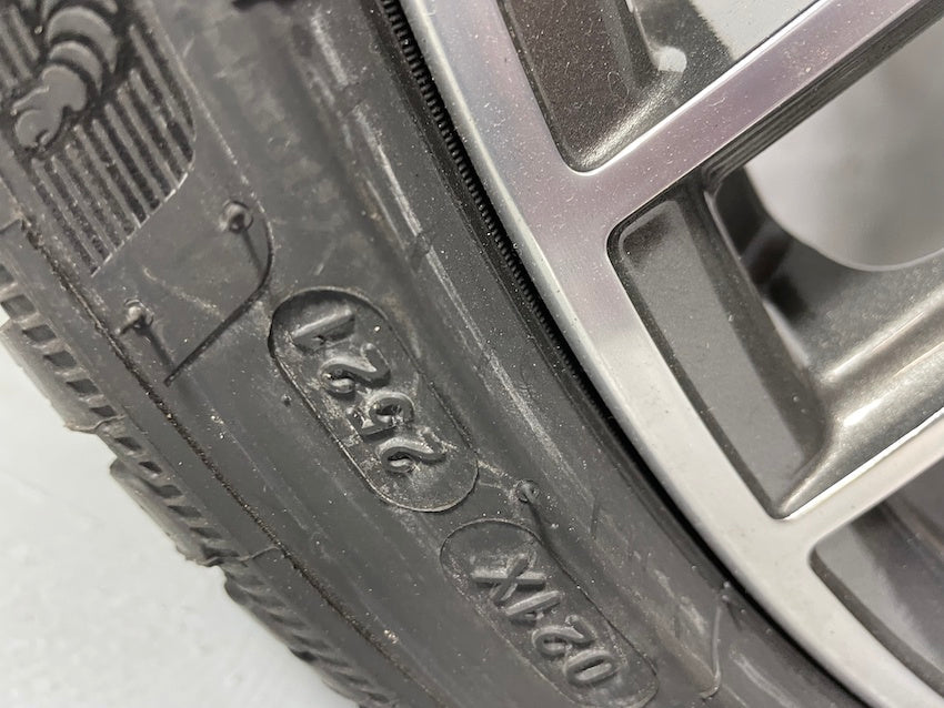 Porsche 992 20/21 Zoll Turbo Winter Räder Michelin DOT2021/20 nur 1200Km