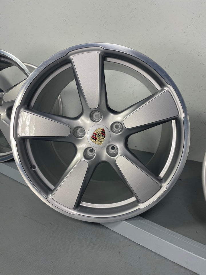 Porsche Panamera 20 Zoll Sport Classic II Felgen NEU GTS GT-silber 970