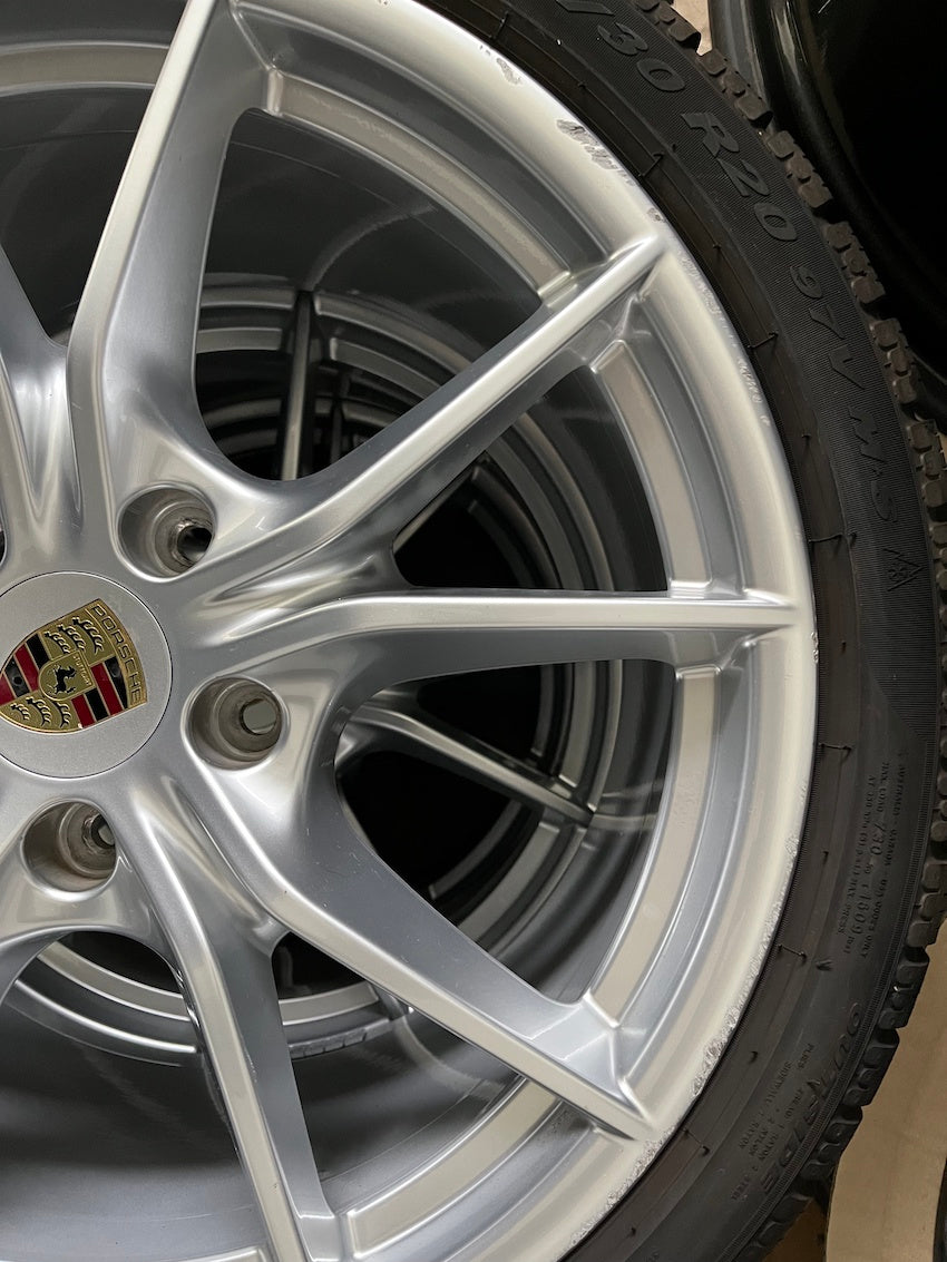 Porsche 991.2 20 Zoll Carrera S C2 Winter Räder Pirelli HECKANTRIEB