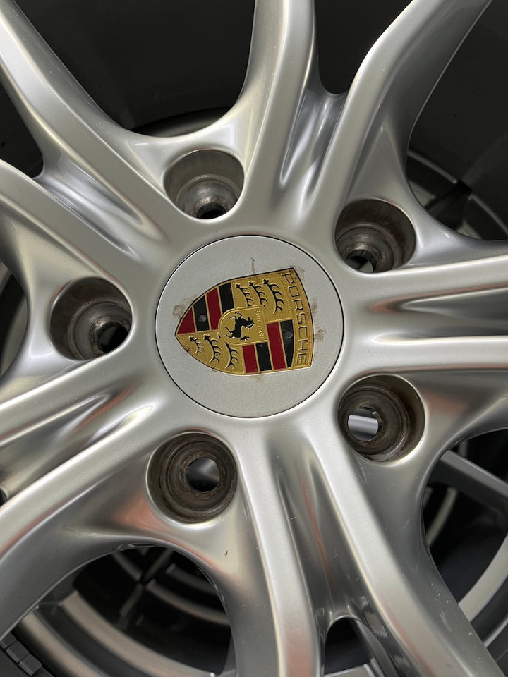 Porsche 991.2 20 Zoll Carrera S C2 Winter Räder Pirelli HECKANTRIEB