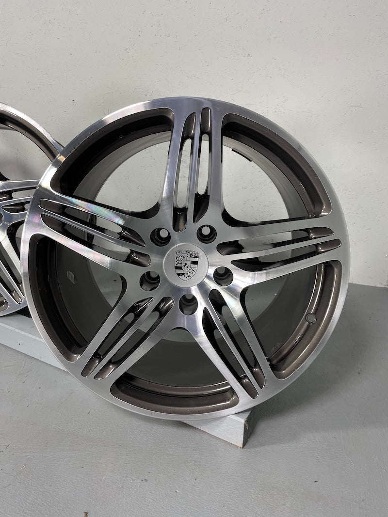 Porsche 997 19 Zoll Turbo Felgen Allrad Felgen 8J + 11J ET51 C4 4S