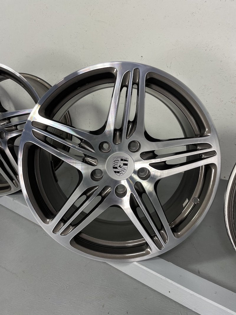 Porsche 997 19 Zoll Turbo Felgen Allrad Felgen 8J + 11J ET51 C4 4S