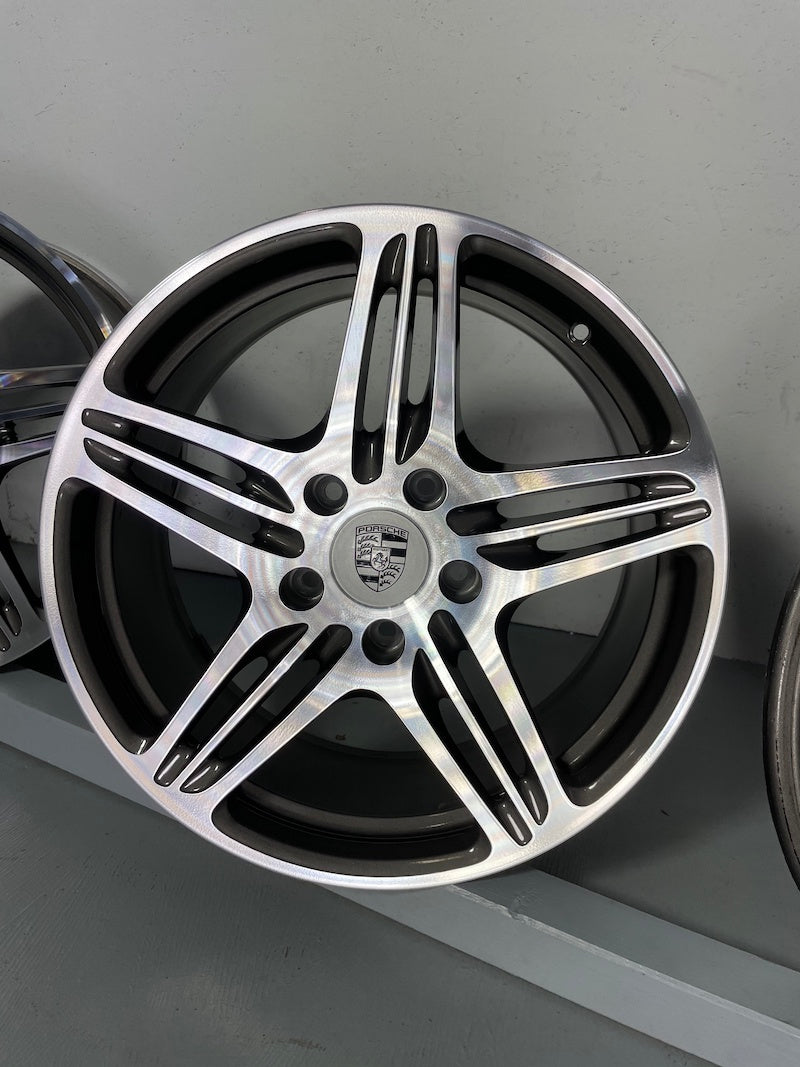 Porsche 997 19 Zoll Turbo Felgen Allrad Felgen 8J + 11J ET51 C4 4S