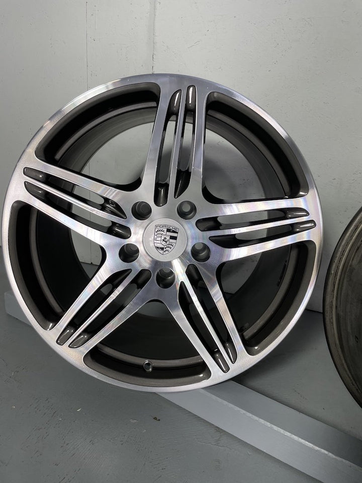 Porsche 997 19 Zoll Turbo Felgen Allrad Felgen 8J + 11J ET51 C4 4S
