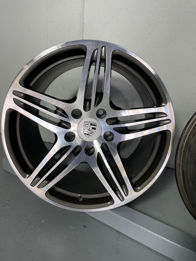 Porsche 997 19 Zoll Turbo Felgen Allrad Felgen 8J + 11J ET51 C4 4S