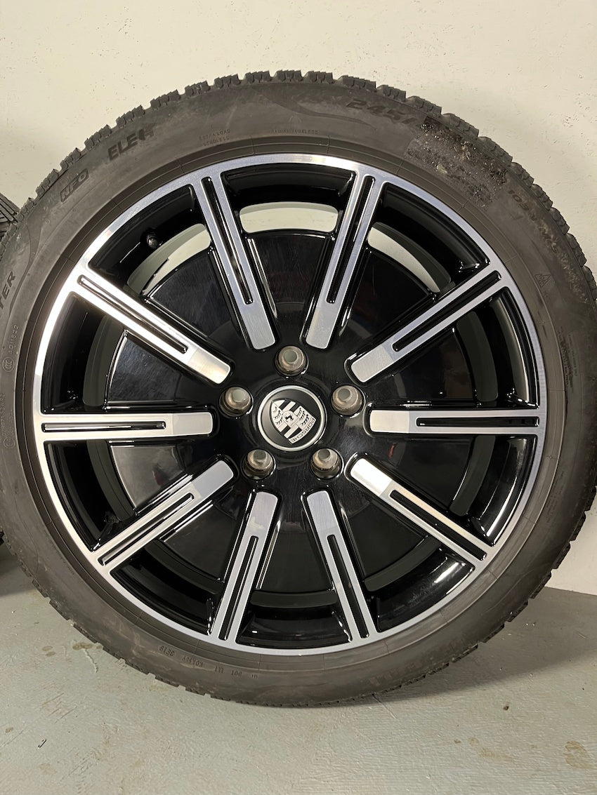 Porsche Taycan 20 Zoll Sport Aero Winterräder Pirelli MwSt.awb.TOP