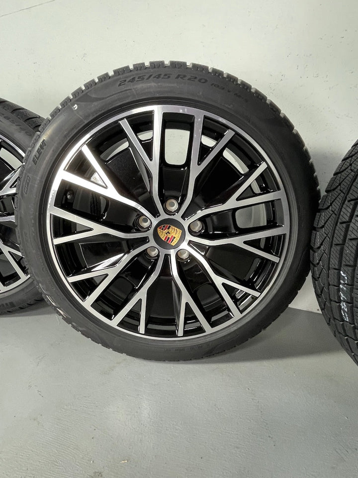 Porsche Taycan 20 Zoll TURBO S AERO Winterräder Pirelli NP: 6.765,14€