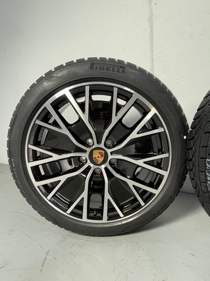 Porsche Taycan 20 Zoll TURBO S AERO Winterräder Pirelli NP: 6.765,14€