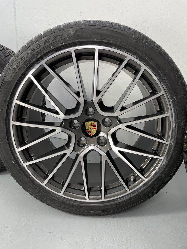 Porsche Cayenne E3 21 Zoll RS Spyder Winter Räder NEUER RADSATZ Pirelli