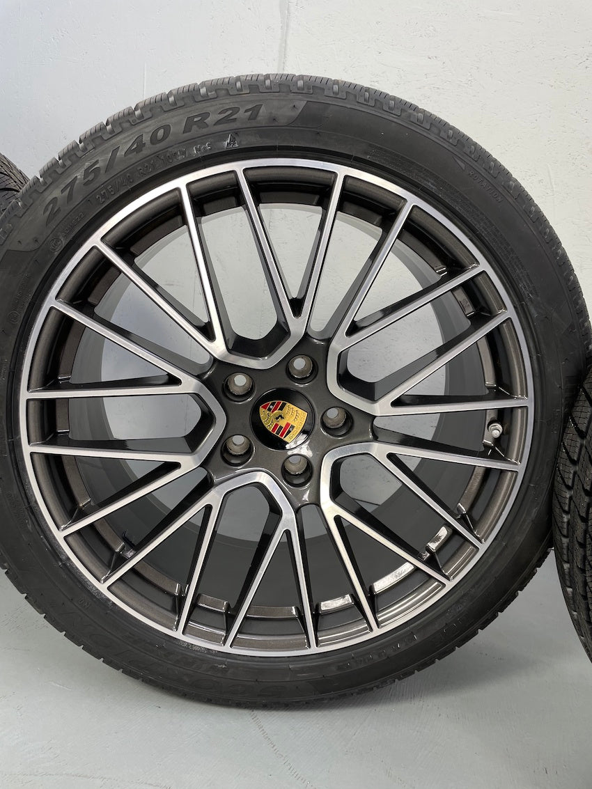 Porsche Cayenne E3 21 Zoll RS Spyder Winter Räder NEUER RADSATZ Pirelli
