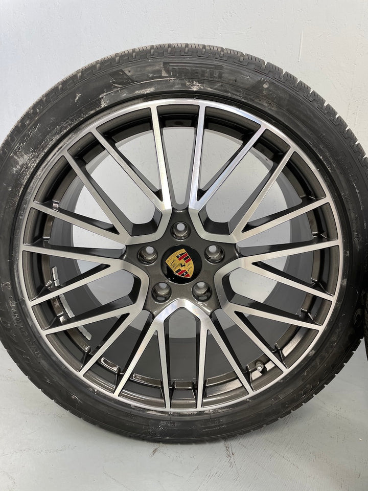 Porsche Cayenne E3 21 Zoll RS Spyder Winter Räder NEUER RADSATZ Pirelli