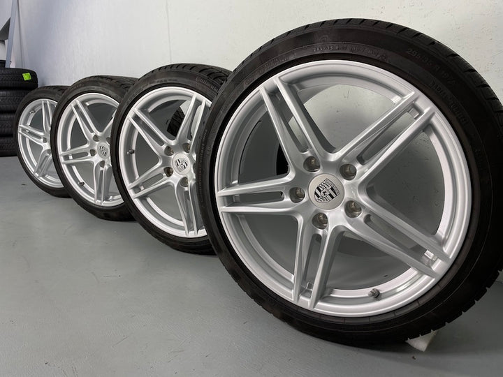 Porsche 991.2 19 Zoll Carrera Winter Räder S C2 Continental 7-7,5mm