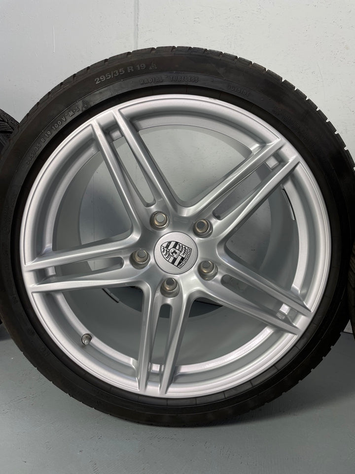 Porsche 991.2 19 Zoll Carrera Winter Räder S C2 Continental 7-7,5mm