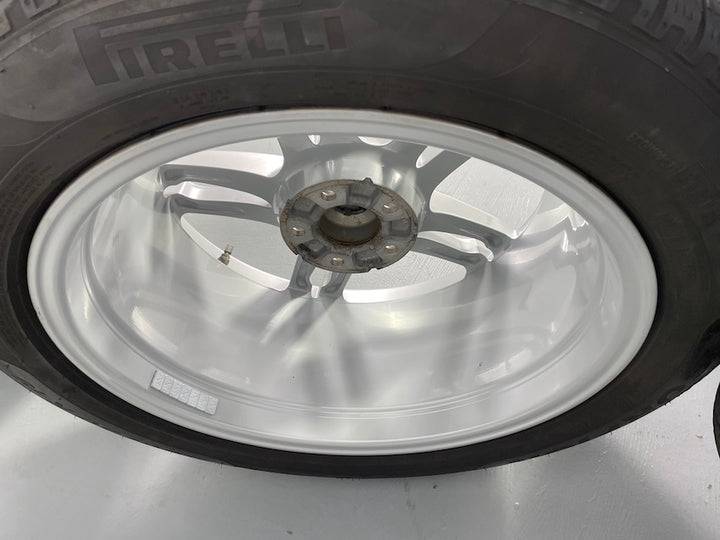 Porsche Macan I 19 Zoll Winter Räder Pirelli DOT 2022 6-7mm TOP