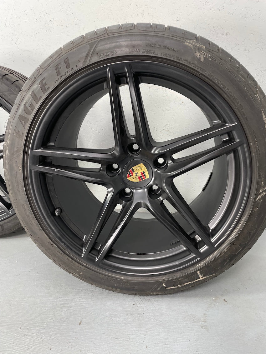 Porsche 991.2 19 Zoll Carrera Sommer Räder C4 4S mattschwarz