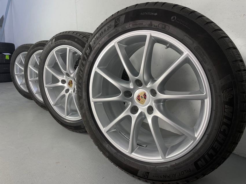 Porsche Cayenne 20 Zoll 9Y0 E3 DESIGN Winter Michelin 1800KM 7-8mm