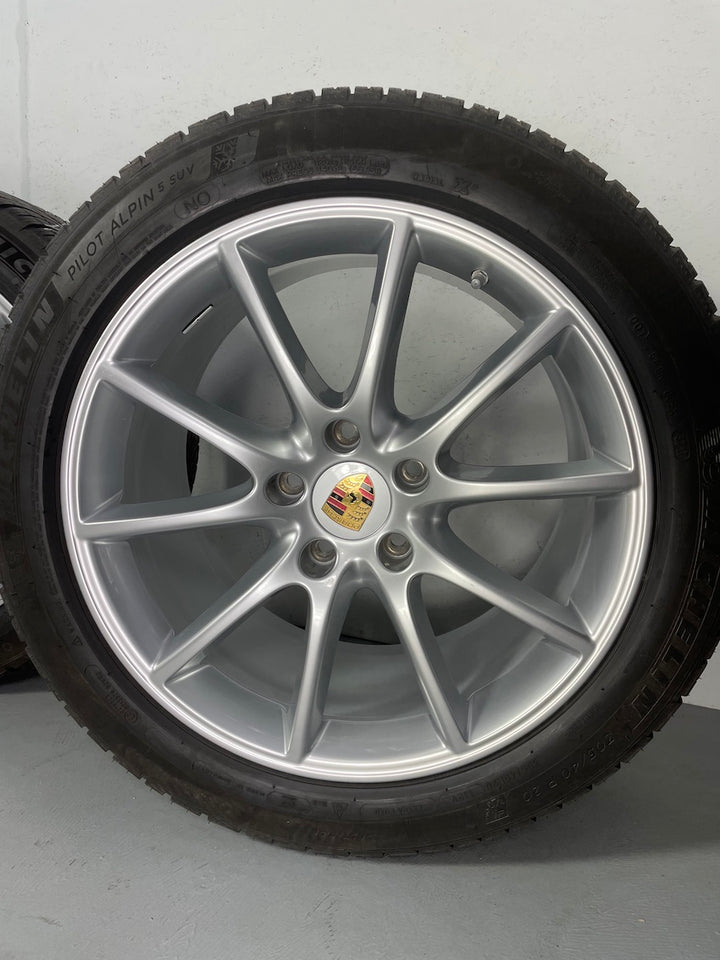 Porsche Cayenne 20 Zoll 9Y0 E3 DESIGN Winter Michelin 1800KM 7-8mm