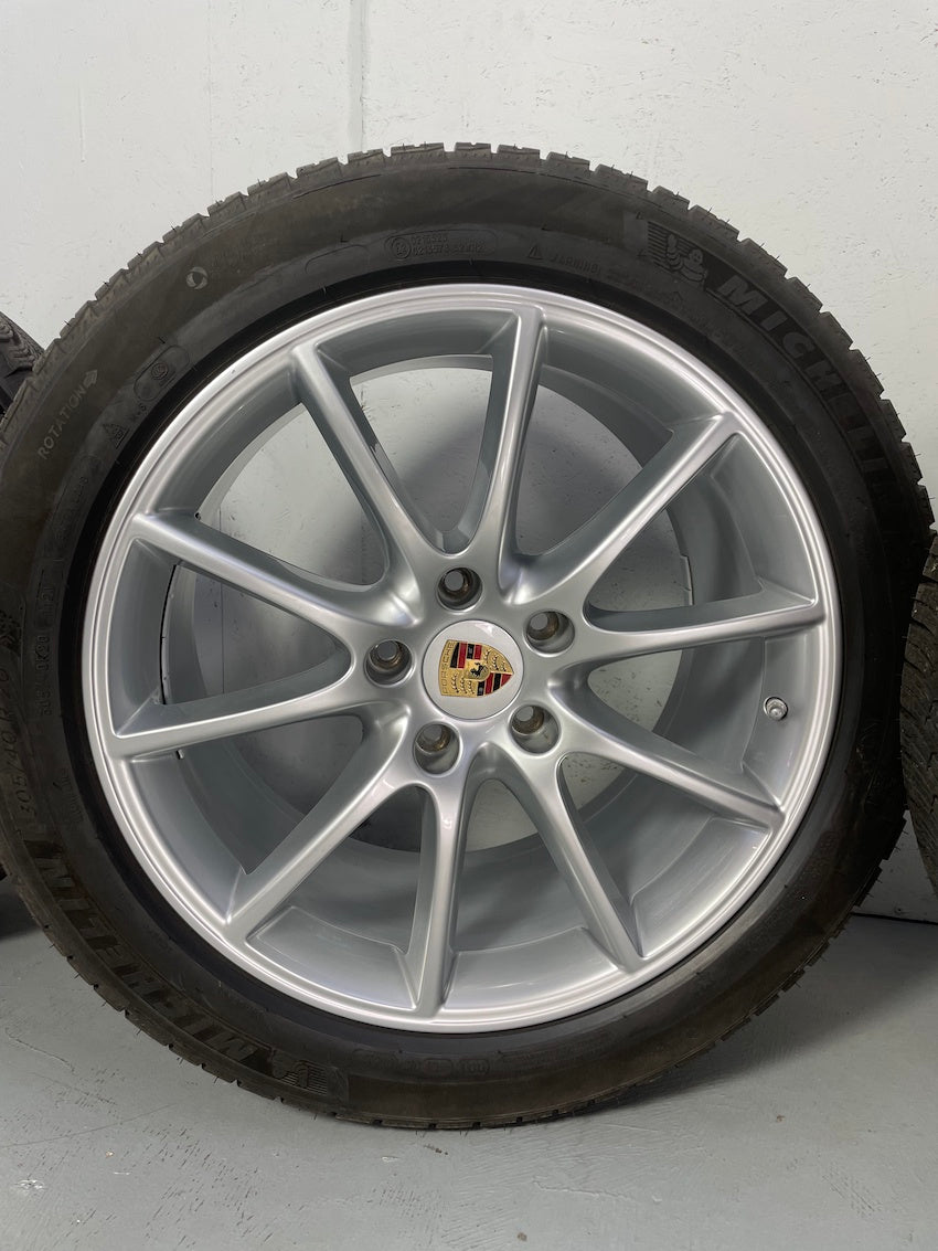 Porsche Cayenne 20 Zoll 9Y0 E3 DESIGN Winter Michelin 1800KM 7-8mm