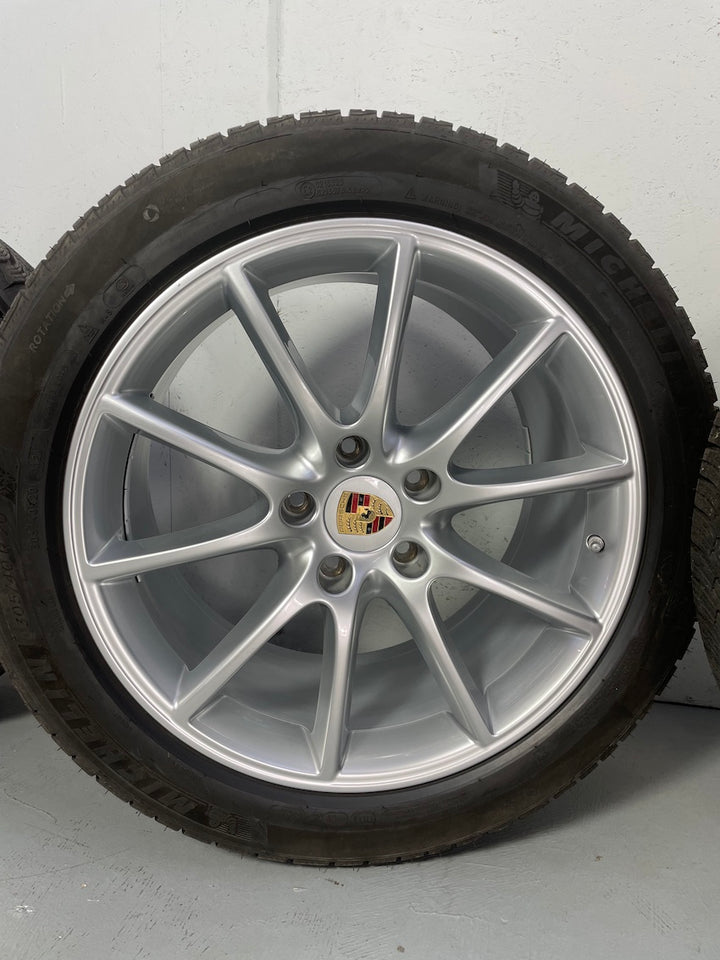 Porsche Cayenne 20 Zoll 9Y0 E3 DESIGN Winter Michelin 1800KM 7-8mm