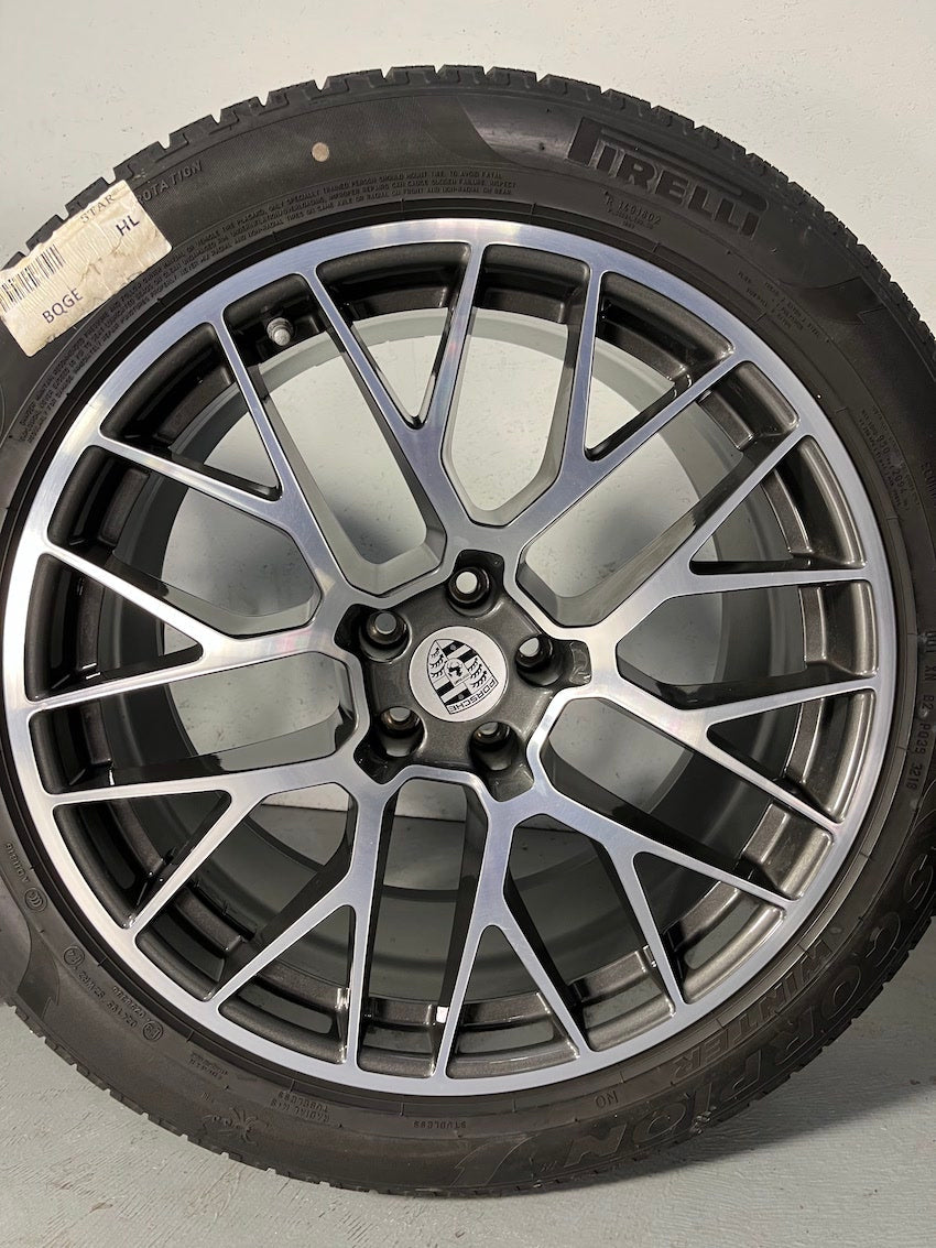Porsche Macan I + II 20 Zoll RS Spyder Winter Räder Pirelli MwSt.awb