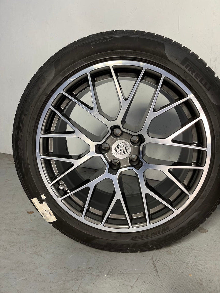 Porsche Macan I + II 20 Zoll RS Spyder Winter Räder Pirelli MwSt.awb