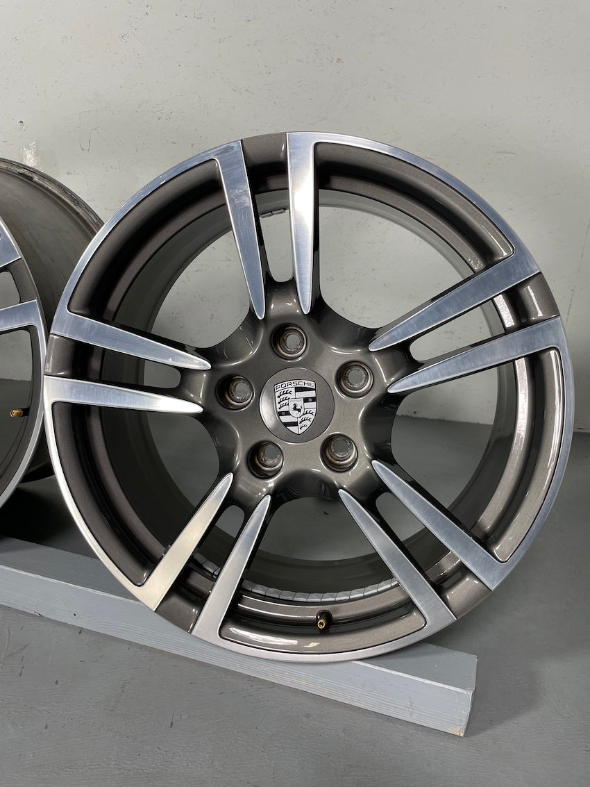 Porsche 997 19 Zoll Turbo II Felgen C4 4S neuwertig 8J ET57 + 11J ET51