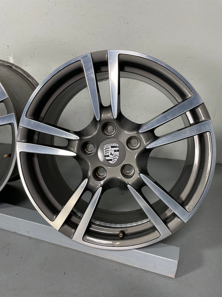 Porsche 997 19 Zoll Turbo II Felgen C4 4S neuwertig 8J ET57 + 11J ET51