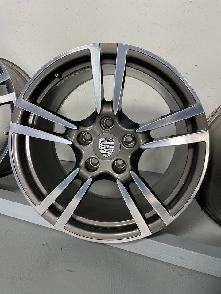 Porsche 997 19 Zoll Turbo II Felgen C4 4S neuwertig 8J ET57 + 11J ET51