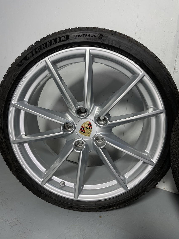 Porsche 992 20 21 Zoll Carrera S Winter Räder Michelin 900Km C4 4S C2 S