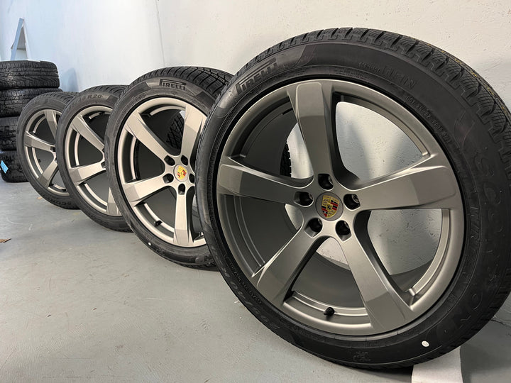 Porsche Macan III 20 Zoll SPORT WINTER RÄDER Pirelli NEUER RADSATZ