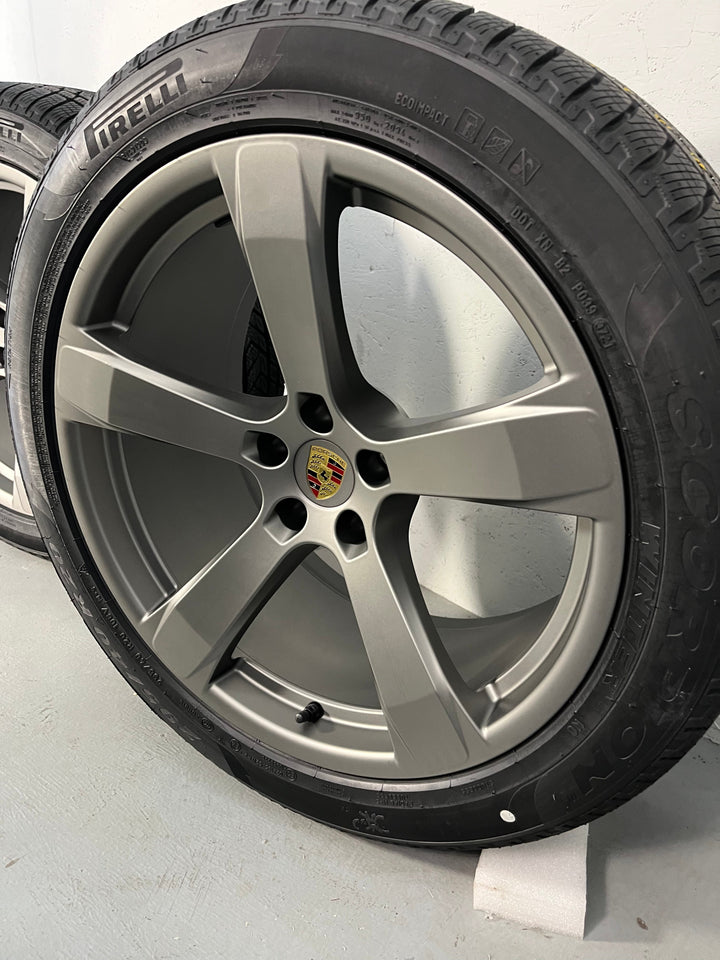Porsche Macan III 20 Zoll SPORT WINTER RÄDER Pirelli NEUER RADSATZ
