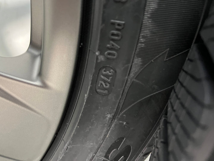 Porsche Macan III 20 Zoll SPORT WINTER RÄDER Pirelli NEU PLATINUM