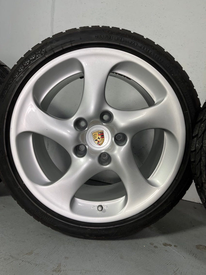 Porsche 996 18 Zoll Turbo Look II TURBO 4S Winterräder 8J + 10J ET47