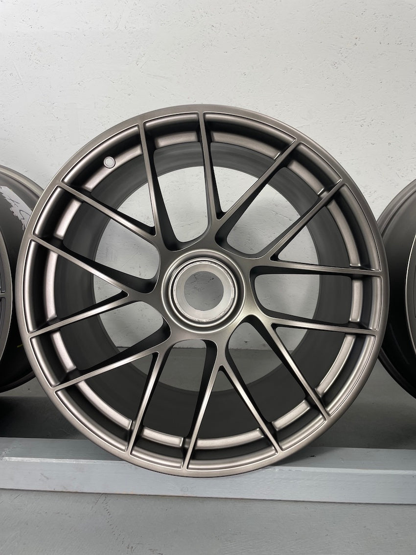 Porsche 991.2 20 Zoll GTS TURBO SPORT 3 FELGEN PLATINUM NEU LACKIERT