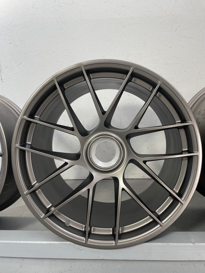Porsche 991.2 20 Zoll GTS TURBO SPORT 3 FELGEN PLATINUM NEU LACKIERT