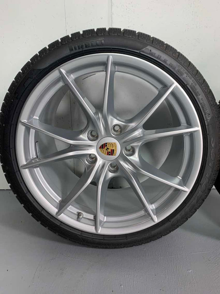 Porsche 991.2 20 Zoll Carrera S Winter Räder Pirelli 4S C4 6-7mm