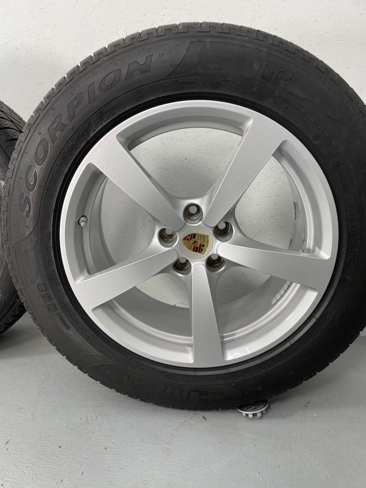 Porsche Macan 18 Zoll Winter Räder Pirelli MwSt.awb. Macan I + II