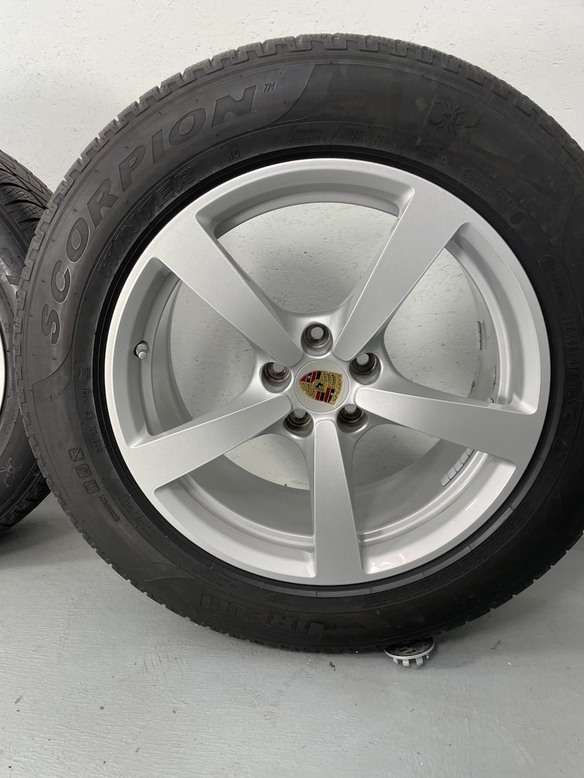 Porsche Macan 18 Zoll Winter Räder Pirelli MwSt.awb. Macan I + II
