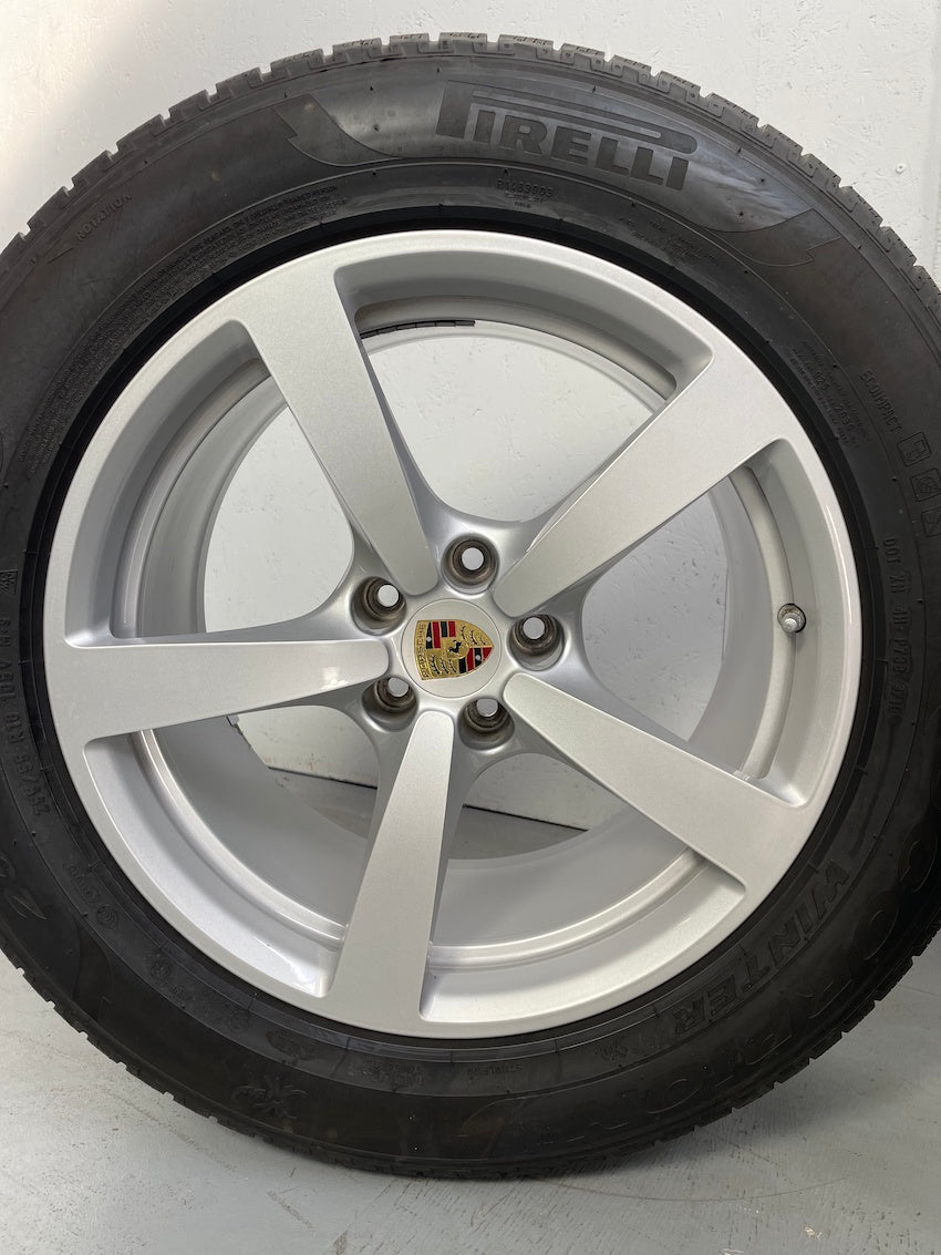 Porsche Macan 18 Zoll Winter Räder Pirelli MwSt.awb. Macan I + II