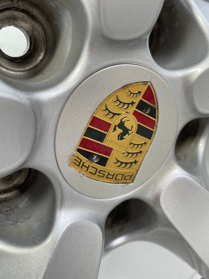 Porsche Macan 18 Zoll Winter Räder Pirelli MwSt.awb. Macan I + II