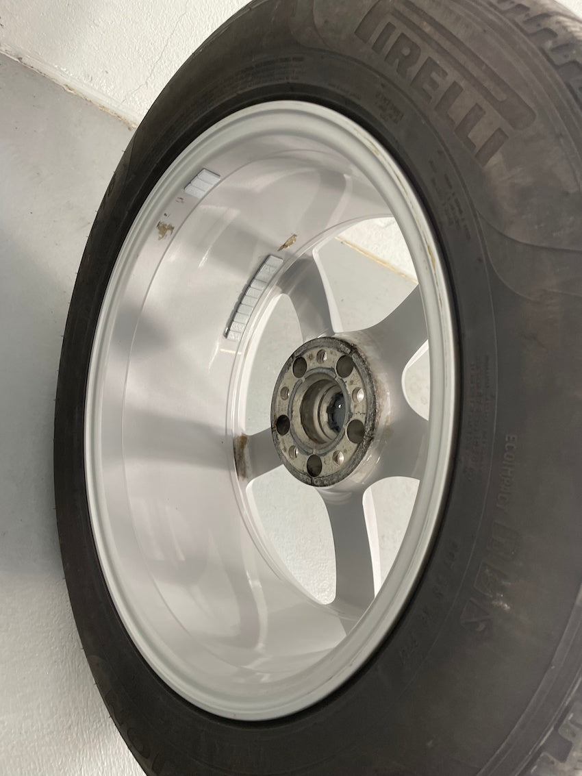 Porsche Macan 18 Zoll Winter Räder Pirelli MwSt.awb. Macan I + II