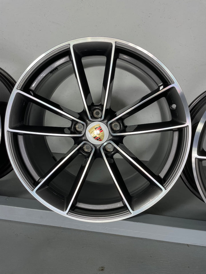 Porsche 992 20/21 Zoll Carrera Classic Felgen Topzustand Vorführer