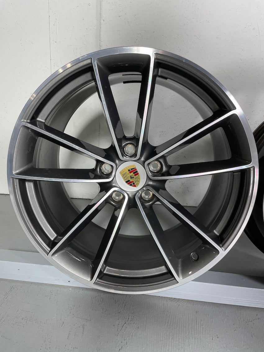 Porsche 992 20/21 Zoll Carrera Classic Felgen Topzustand Vorführer