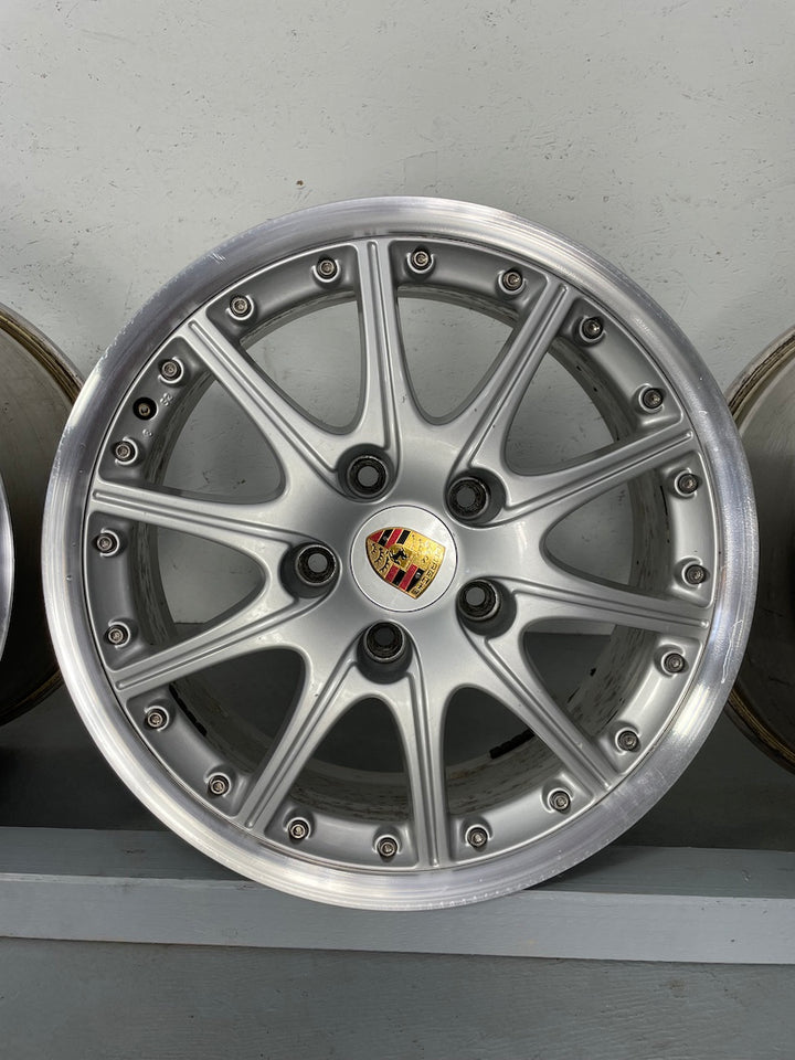 Porsche 996 18 Zoll Sport Design GT3 Felgen 8J und 10J x 18 TOP 993
