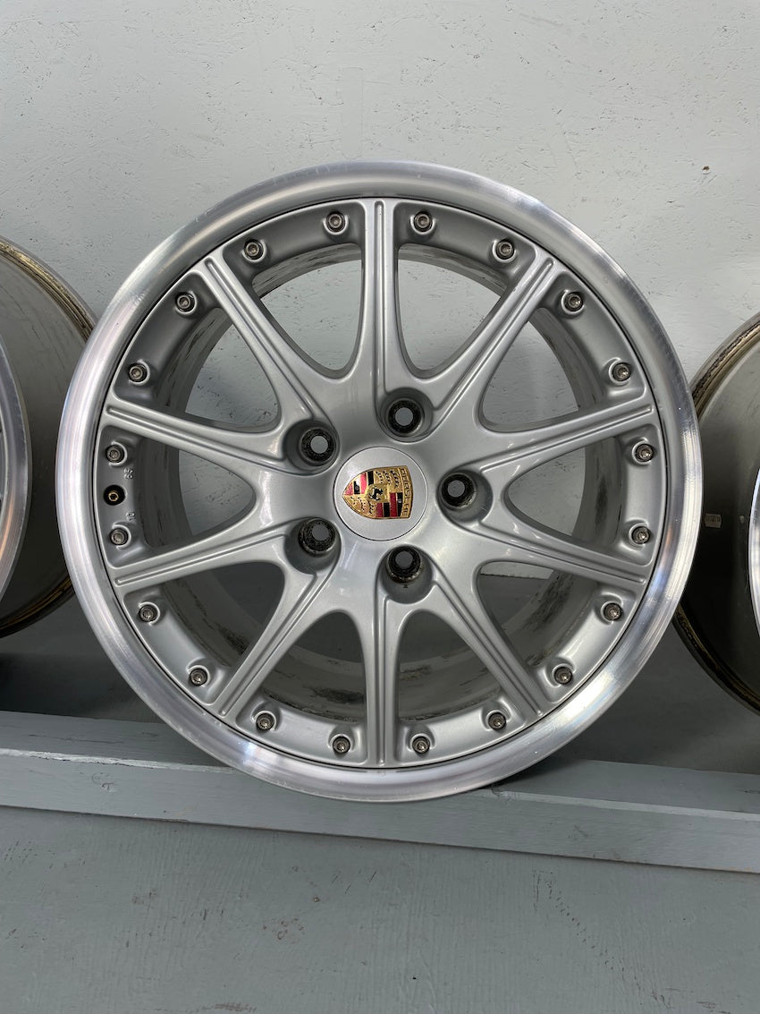 Porsche 996 18 Zoll Sport Design GT3 Felgen 8J und 10J x 18 TOP 993
