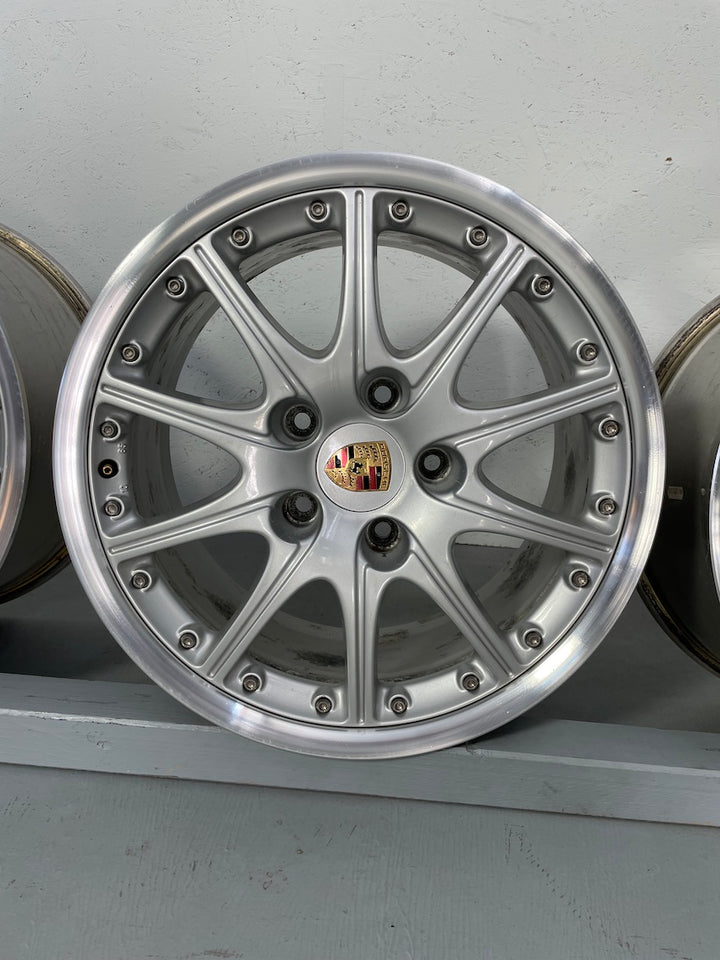 Porsche 996 18 Zoll Sport Design GT3 Felgen 8J und 10J x 18 TOP 993